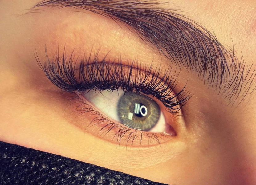 2Natural Lash Extensions