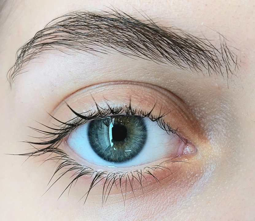 best lash extension styles for small eyes