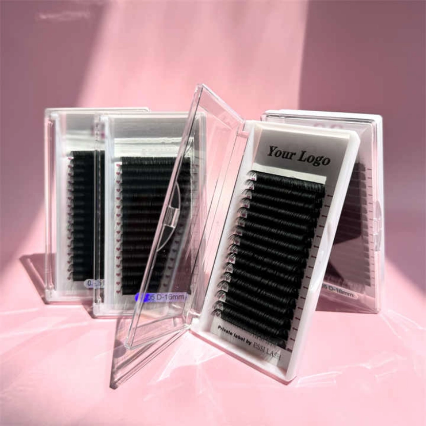 best lash extension styles for small eyes