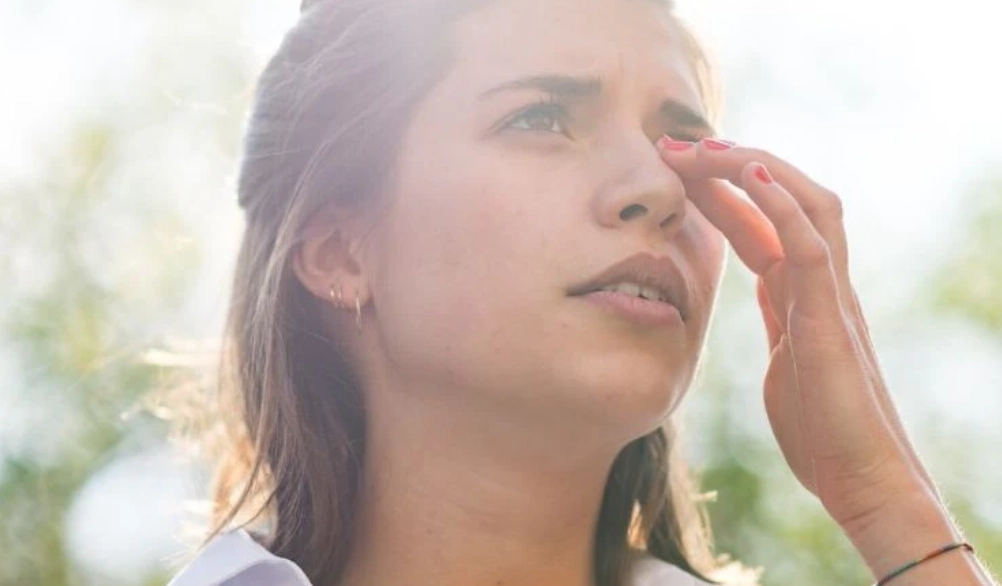 Lash Extension Glue Allergy