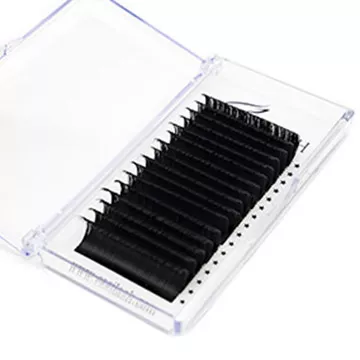 Classic Lashes Classic Lashes