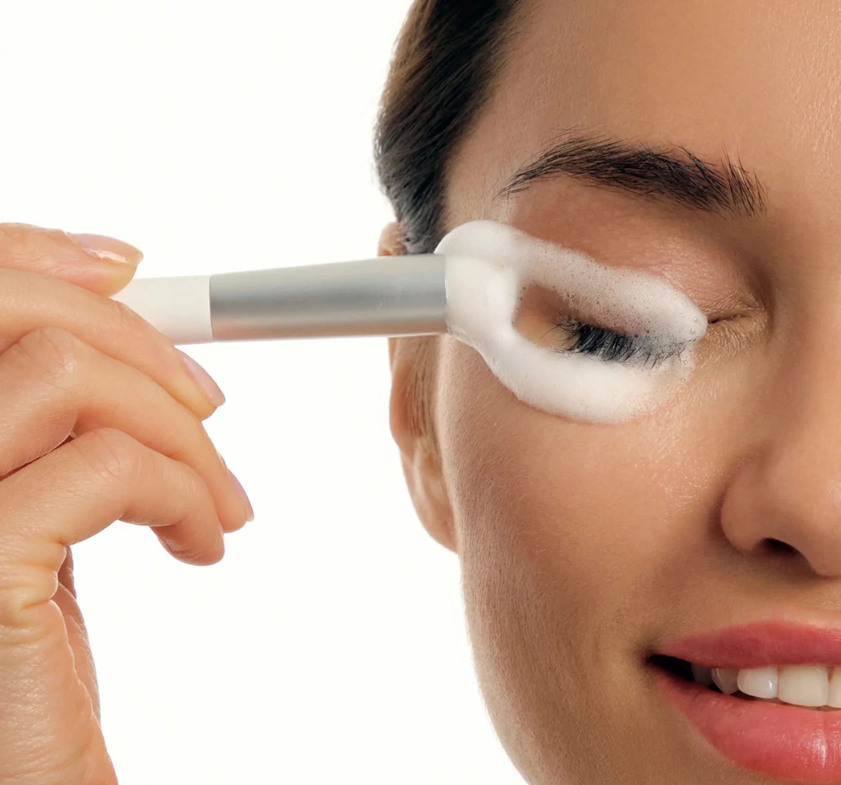 Clean Lash Extensions: How Often Should You Wash Them?