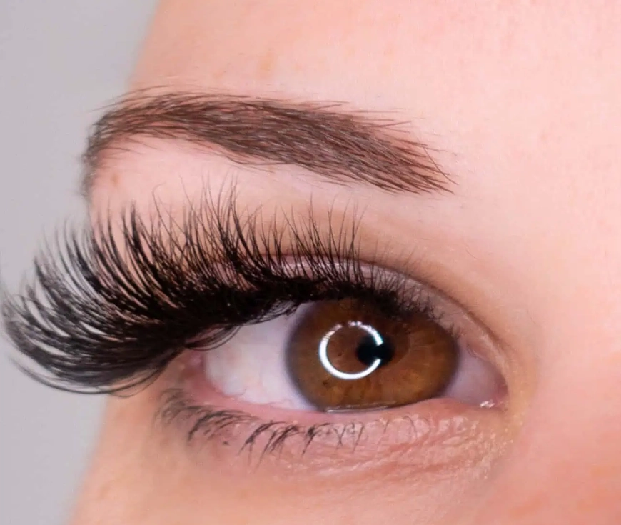 Why Do My Eyelash Extensions Hurt