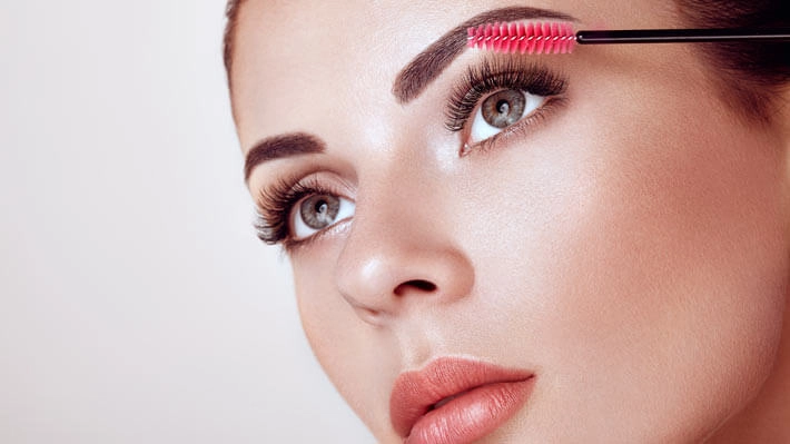 Why You Should Always Brush Your Eyelash Extensions