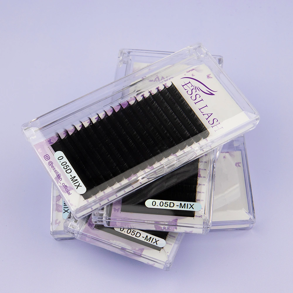 Lash Elegance 101: A Guide to C Curl and D Curl Mix